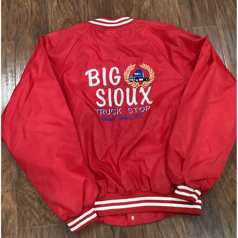 Vintage Hartwell Red Satin Bomber Jacket Size XLarge 46-48 Big Sioux